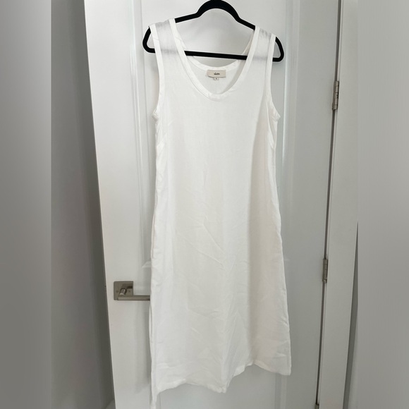 sauths White 100% linen Nida Dress with pockets size Small Coastal Luxury 14 - Picture 2 of 8